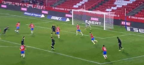 赫内斯：凯恩会在拜仁踢到2027年，在伦敦时他要靠保镖生活